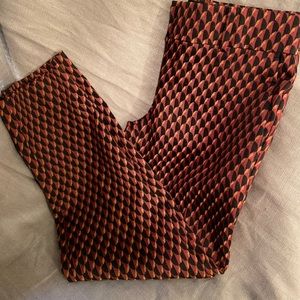Ann Taylor Devin Fit Maroon/Black Patterned Pants